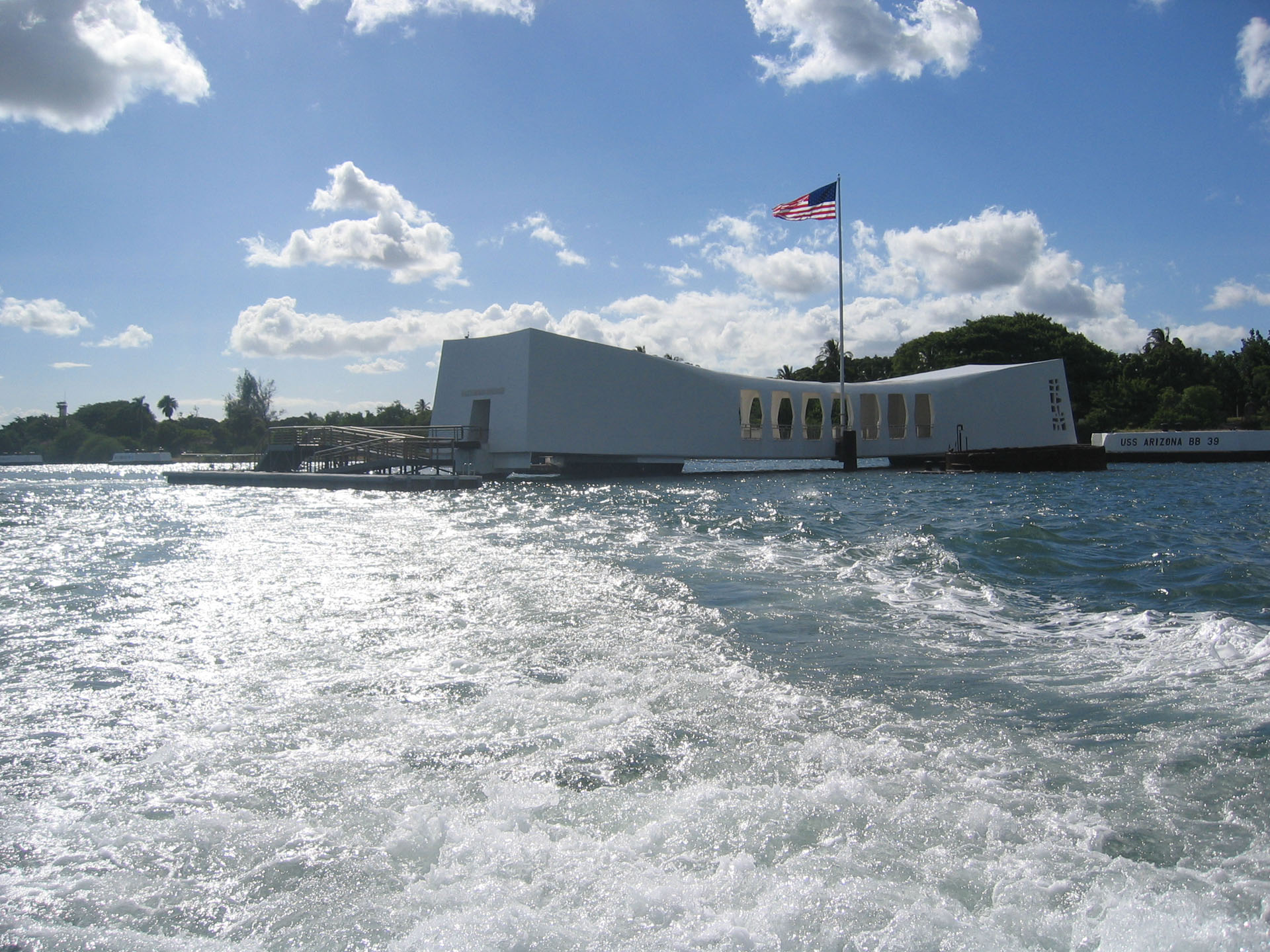 Oahu-Pearl-Harbor-Uss-Arizona-Memorial-12