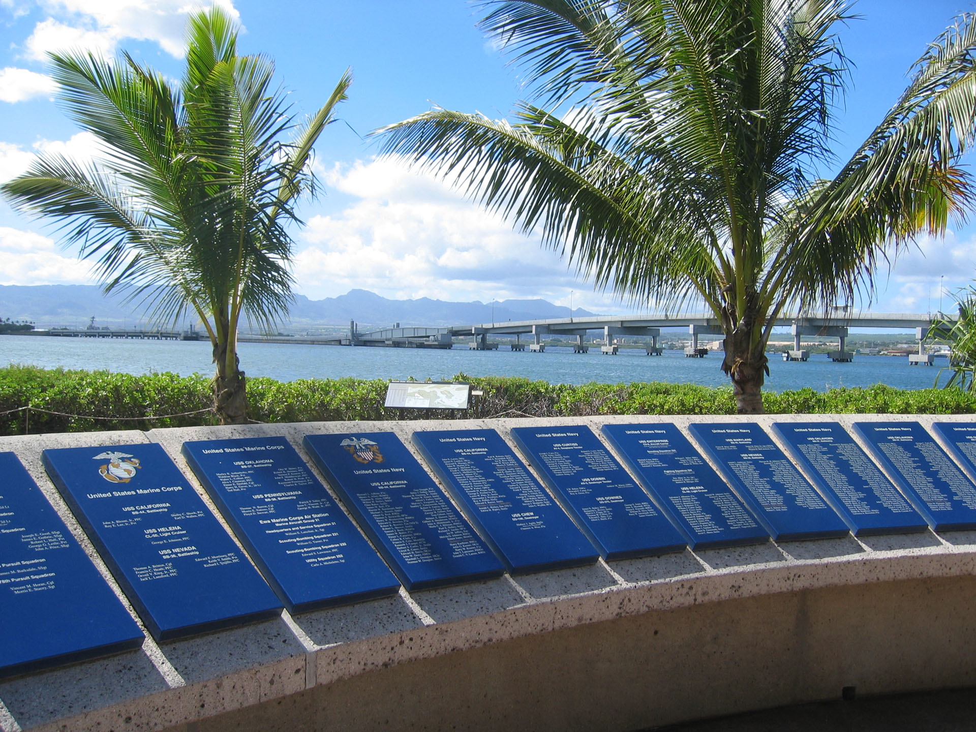 Oahu-Pearl-Harbor-Uss-Arizona-Memorial-6
