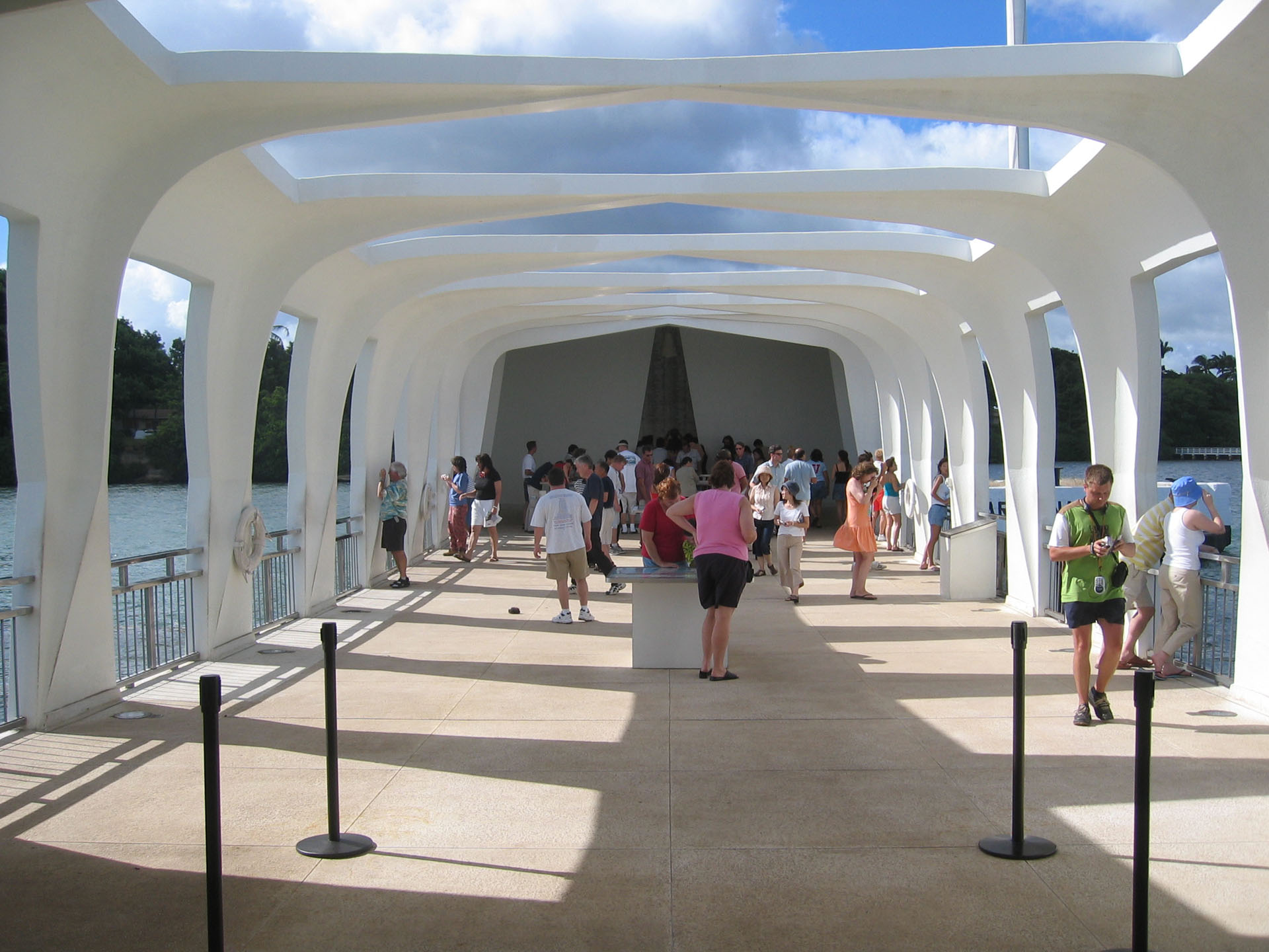 Oahu-Pearl-Harbor-Uss-Arizona-Memorial-9