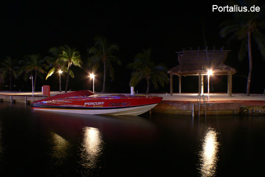 Florida-Keys-06-Key-Largo-Speedboat