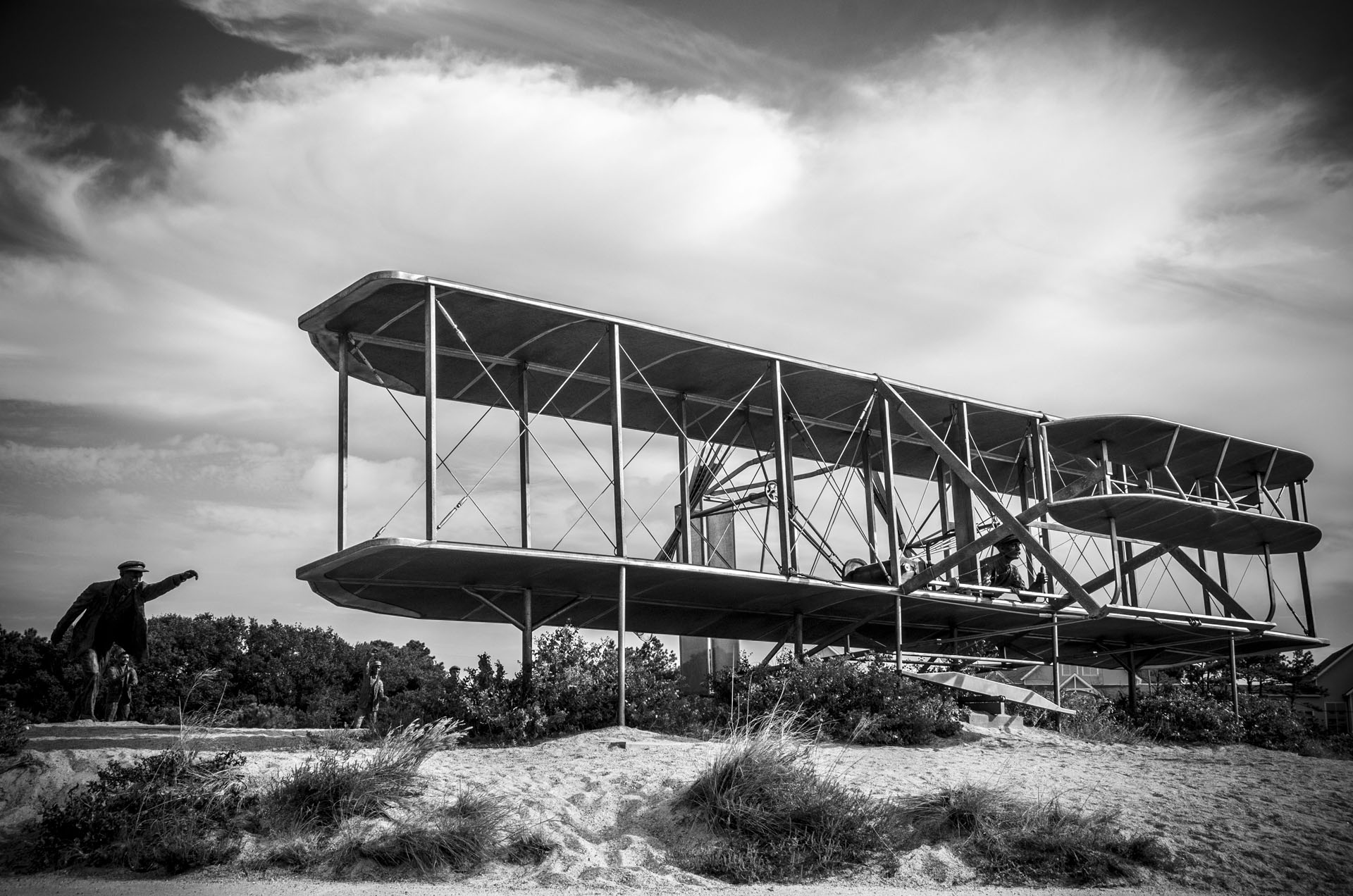 Wright-Brothers-National-Memorial-sw